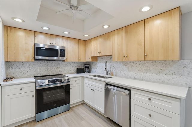 632 EDGEWATER DRIVE 135, Dunedin, FL 34698