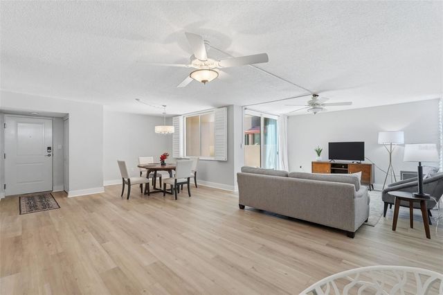 632 EDGEWATER DRIVE 135, Dunedin, FL 34698