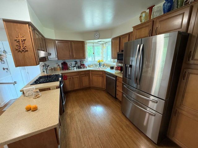 116 ROHRER STREET, Clintonville, WI 54929