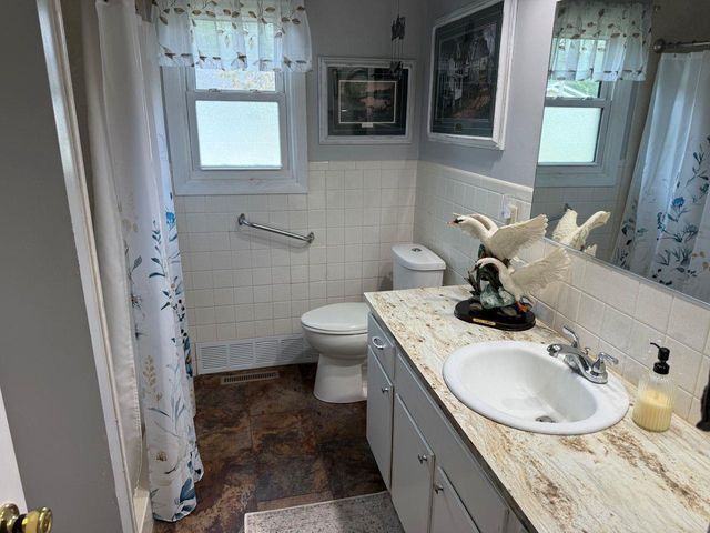 116 ROHRER STREET, Clintonville, WI 54929