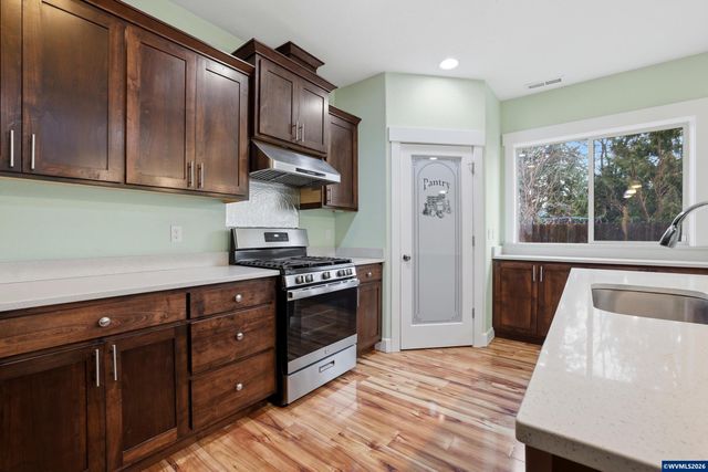 4939 Sergio Pl NE, Salem, OR 97301