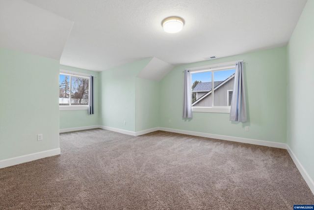 4939 Sergio Pl NE, Salem, OR 97301