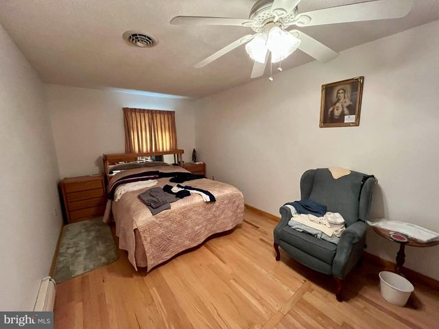 504 SWAN RD, Salisbury, MD 21801