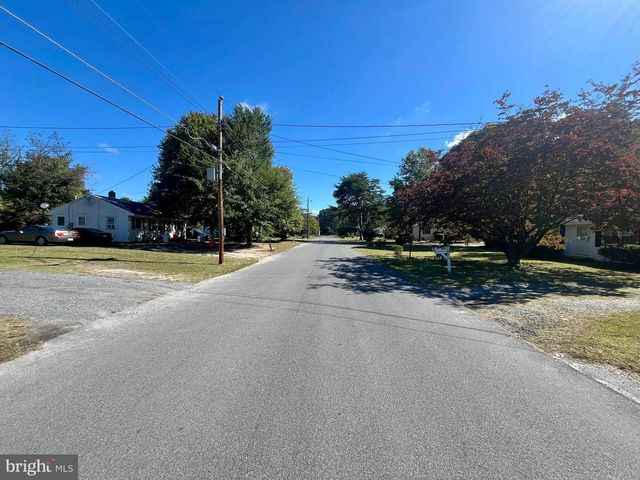 504 SWAN RD, Salisbury, MD 21801