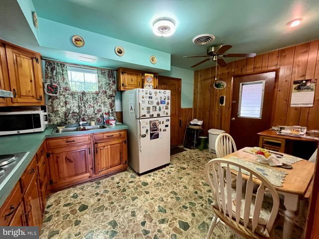 504 SWAN RD, Salisbury, MD 21801