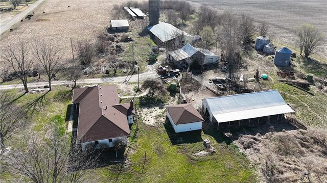 37603 E Cogswell Road, Sibley, MO 64088