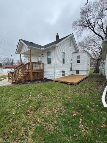 16338 Nicolai Avenue, Eastpointe, MI 48021