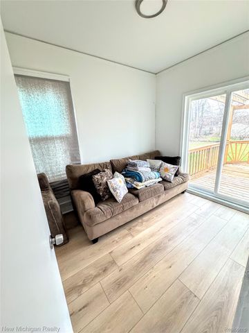16338 Nicolai Avenue, Eastpointe, MI 48021