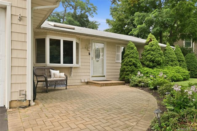 115 Argyle Avenue, Selden, NY 11784