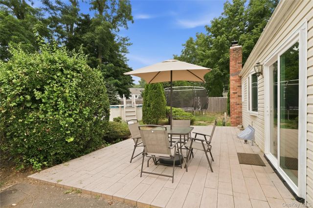 115 Argyle Avenue, Selden, NY 11784
