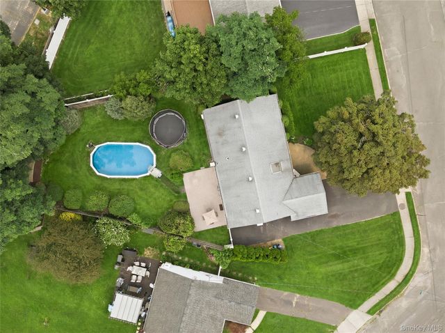 115 Argyle Avenue, Selden, NY 11784