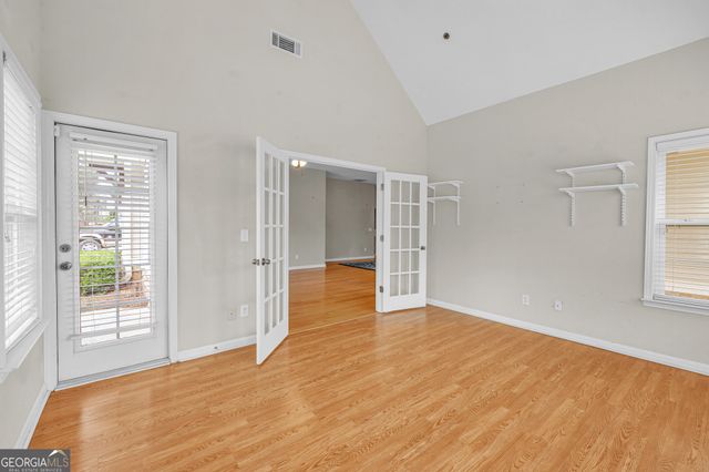 31 Thomaston Street, Newnan, GA 30263