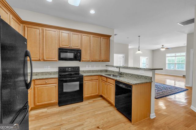 31 Thomaston Street, Newnan, GA 30263