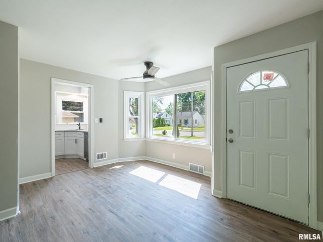 3122 N NORTH Street, Peoria, IL 61604