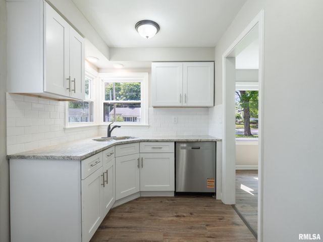 3122 N NORTH Street, Peoria, IL 61604