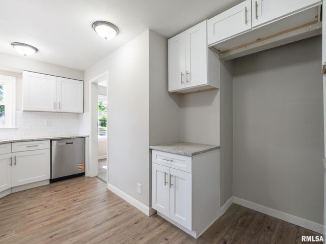 3122 N NORTH Street, Peoria, IL 61604