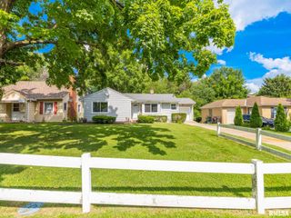 3122 N NORTH Street, Peoria, IL 61604