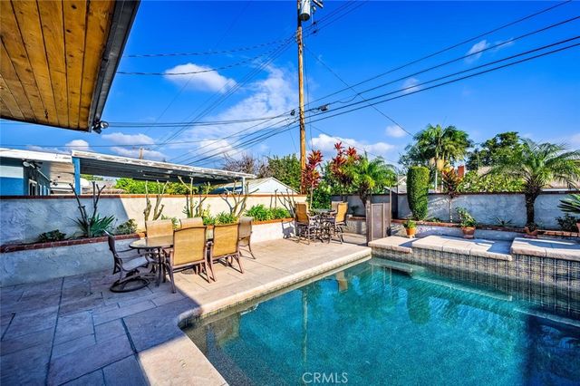 14132 Carfax, Tustin, CA 92780