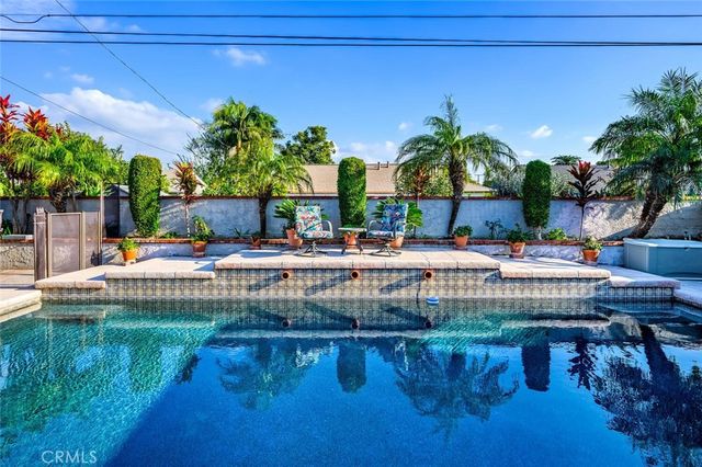 14132 Carfax, Tustin, CA 92780