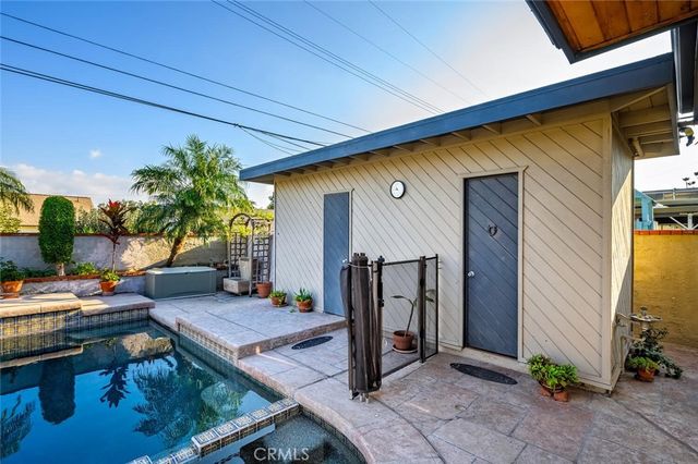 14132 Carfax, Tustin, CA 92780