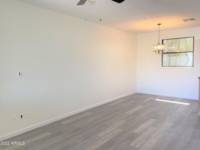 112 W Milada Drive, Phoenix, AZ 85041