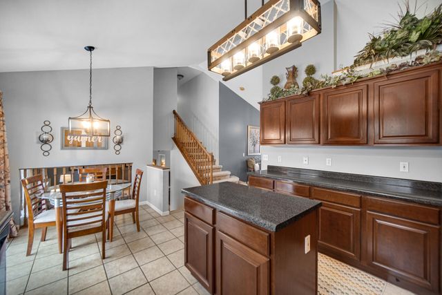 10621 Erie Drive E, Crown Point, IN 46307