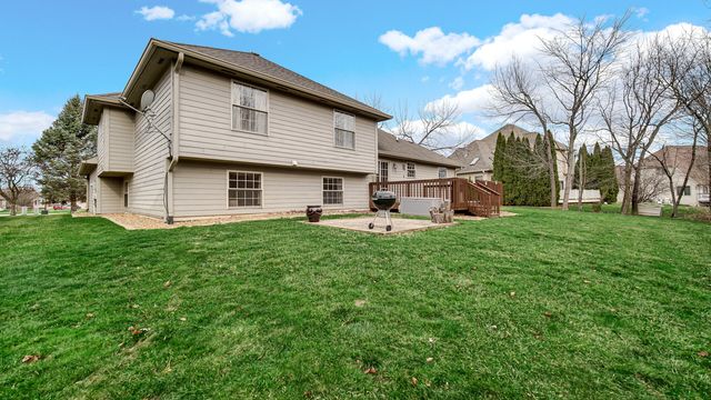 10621 Erie Drive E, Crown Point, IN 46307