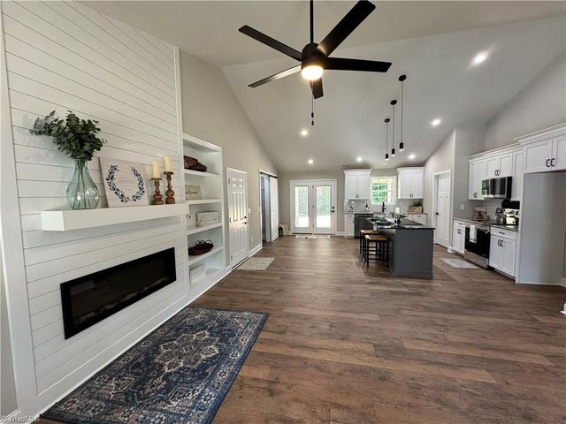 212 River Street, East Bend, NC 27018