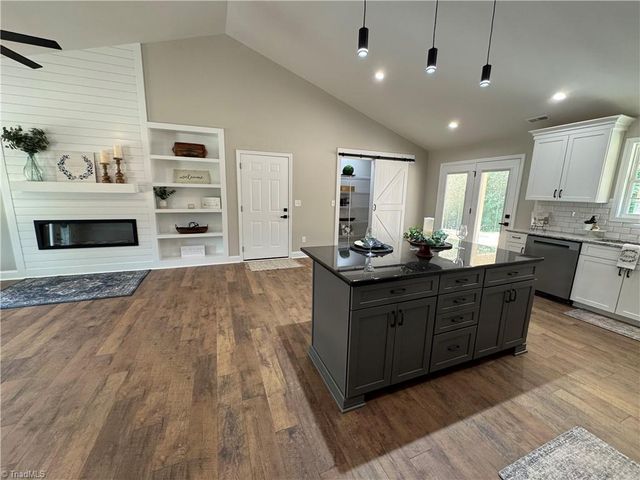 212 River Street, East Bend, NC 27018
