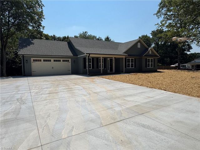 212 River Street, East Bend, NC 27018