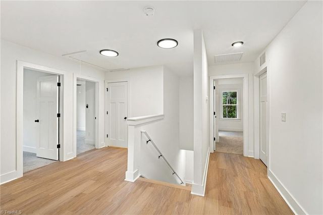 4450 Fernbrook Drive, Winston-salem, NC 27127