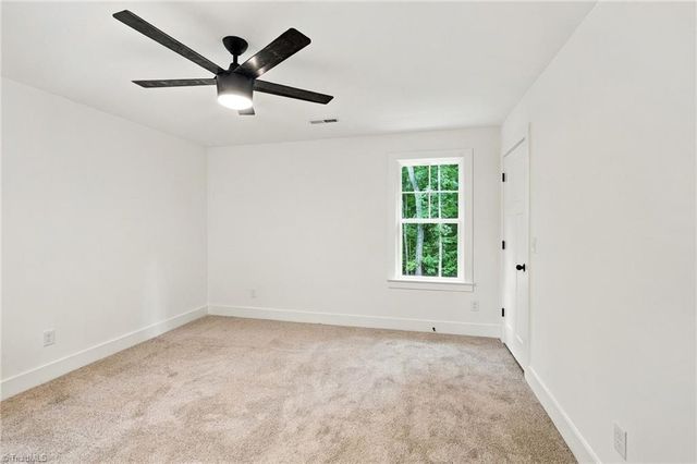 4450 Fernbrook Drive, Winston-salem, NC 27127