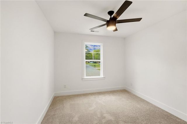 4450 Fernbrook Drive, Winston-salem, NC 27127