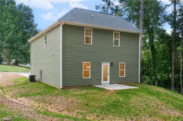 4450 Fernbrook Drive, Winston-salem, NC 27127