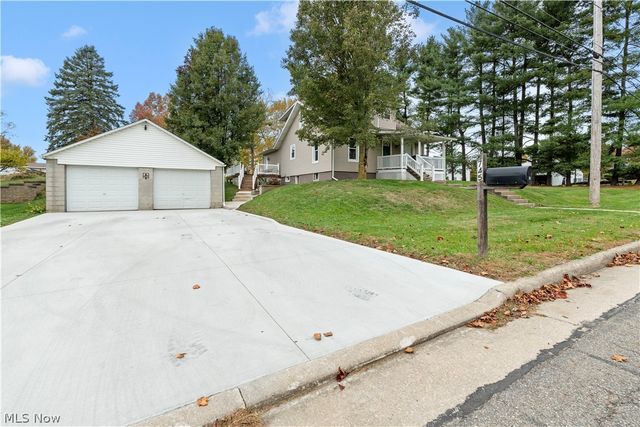 745 McKinley Avenue SW, Brewster, OH 44613