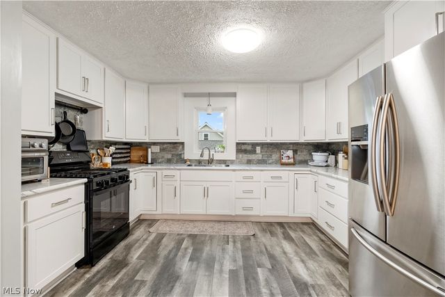 745 McKinley Avenue SW, Brewster, OH 44613