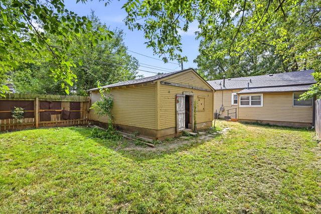 1886 N Fort Avenue, Springfield, MO 65803