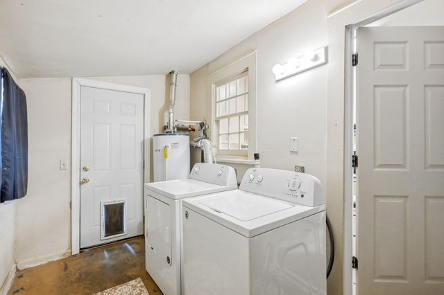 1886 N Fort Avenue, Springfield, MO 65803