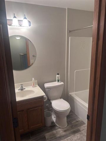 2204 Concord Drive 2204, Sycamore, IL 60178