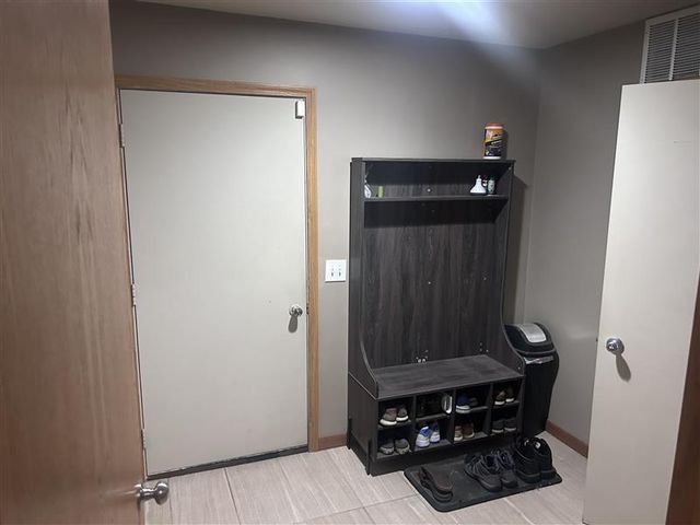 2204 Concord Drive 2204, Sycamore, IL 60178