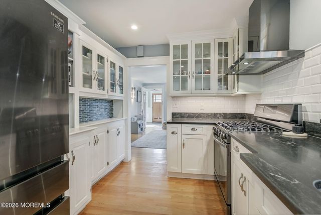 115 Lexington Avenue, Fair Haven, NJ 07704