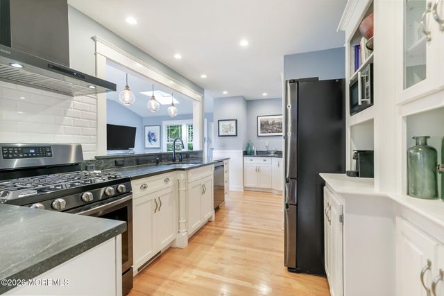 115 Lexington Avenue, Fair Haven, NJ 07704