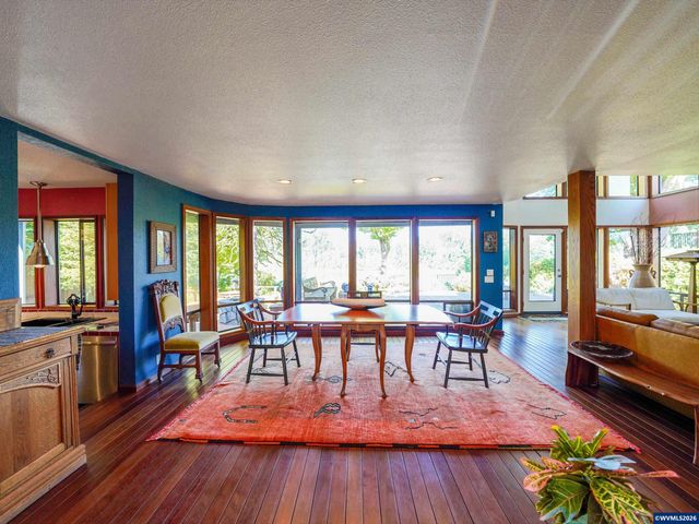 2613 Front St NE, Salem, OR 97301