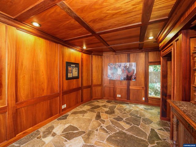 2613 Front St NE, Salem, OR 97301