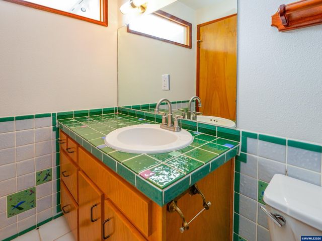 2613 Front St NE, Salem, OR 97301