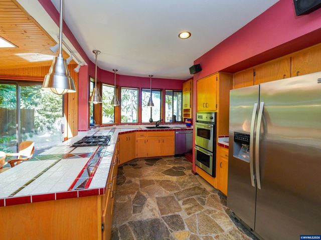 2613 Front St NE, Salem, OR 97301