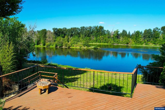 2613 Front St NE, Salem, OR 97301