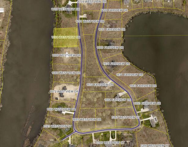 1694 Westview Drive, Allegan, MI 49010