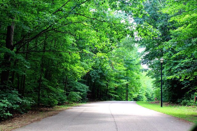 1694 Westview Drive, Allegan, MI 49010
