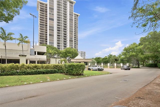 18181 NE 31st Court 807, Aventura, FL 33160